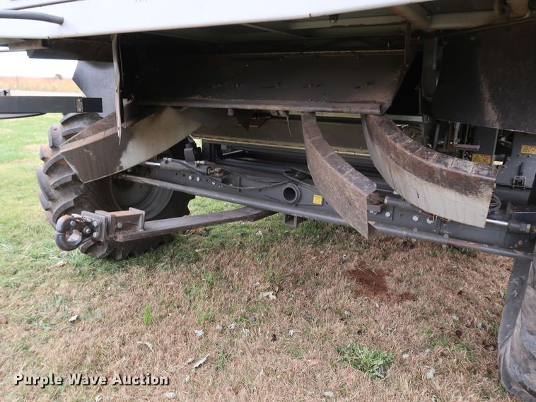 image for item DJ2409 2016 Gleaner S97 Super Series  combine