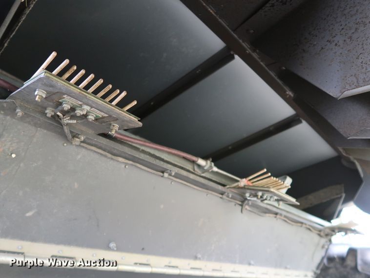 image for item DJ2409 2016 Gleaner S97 Super Series  combine