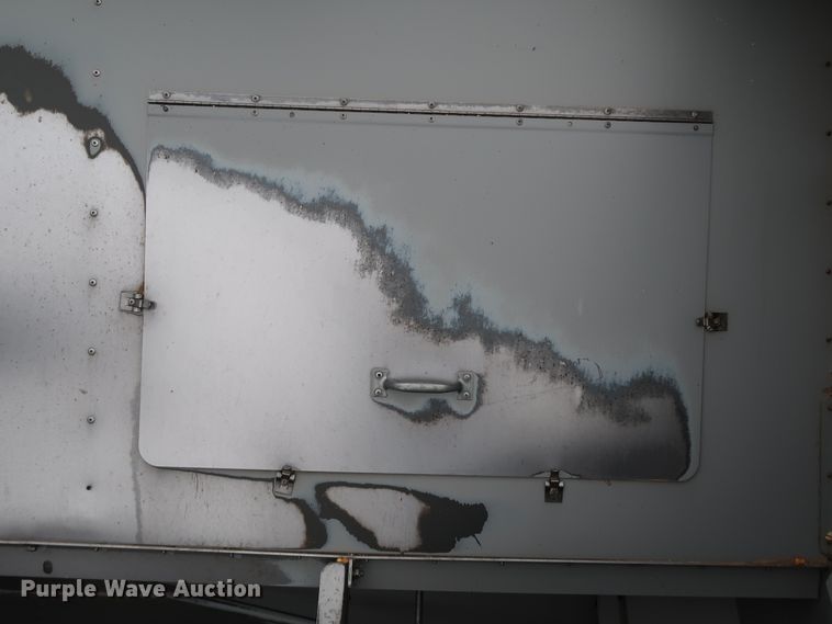 image for item DJ2409 2016 Gleaner S97 Super Series  combine