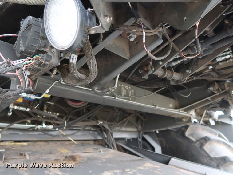 image for item DJ2409 2016 Gleaner S97 Super Series  combine