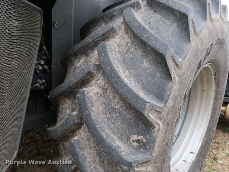 image for item DJ2409 2016 Gleaner S97 Super Series  combine