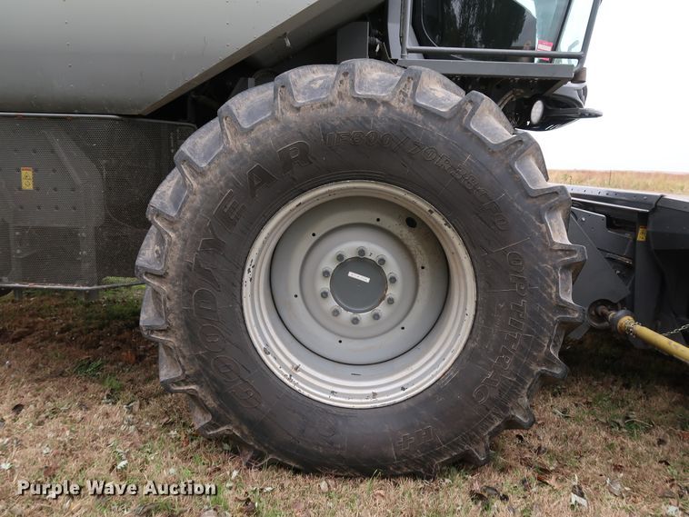 image for item DJ2409 2016 Gleaner S97 Super Series  combine