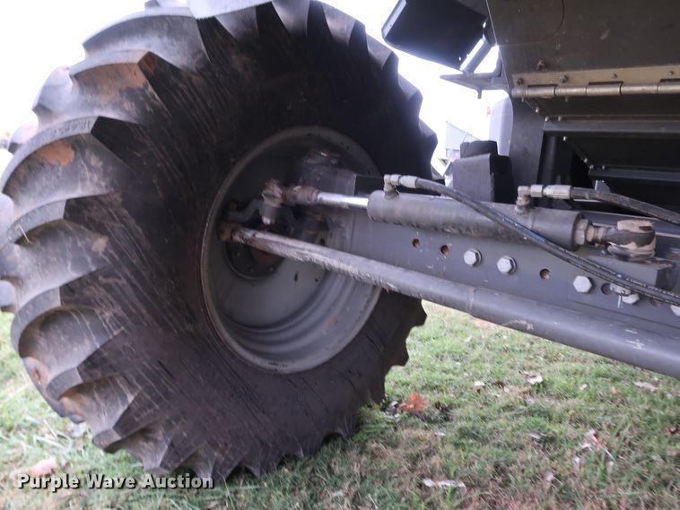 image for item DJ2409 2016 Gleaner S97 Super Series  combine