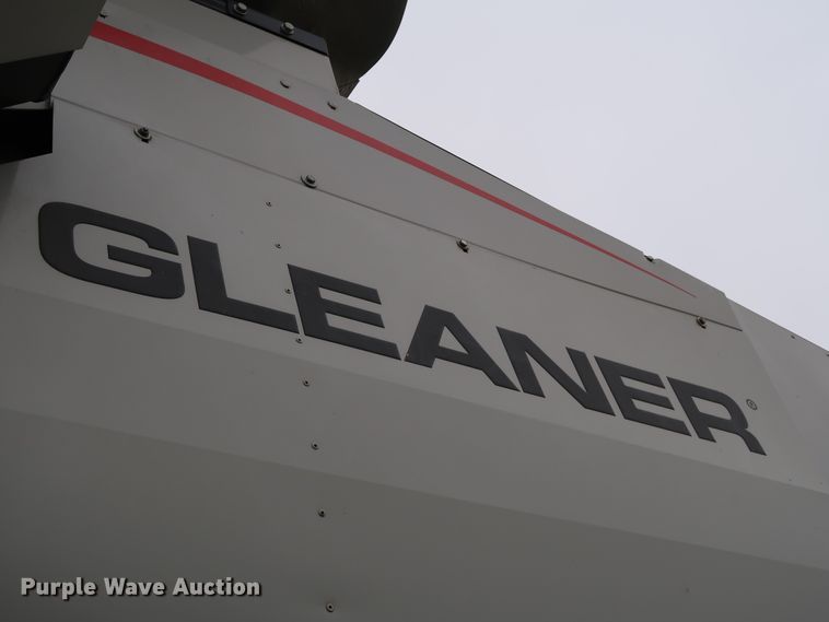 image for item DJ2409 2016 Gleaner S97 Super Series  combine