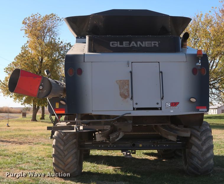 image for item DJ2410 2016 Gleaner S97 Super Series  combine