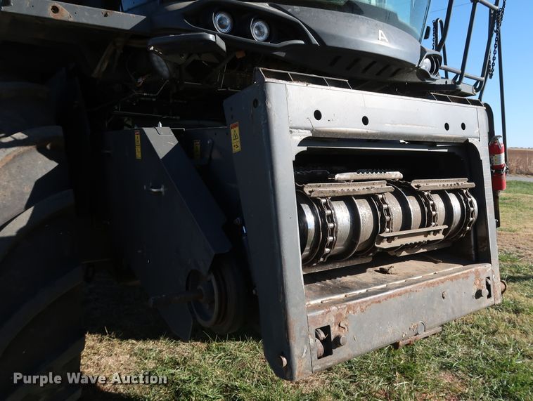 image for item DJ2410 2016 Gleaner S97 Super Series  combine