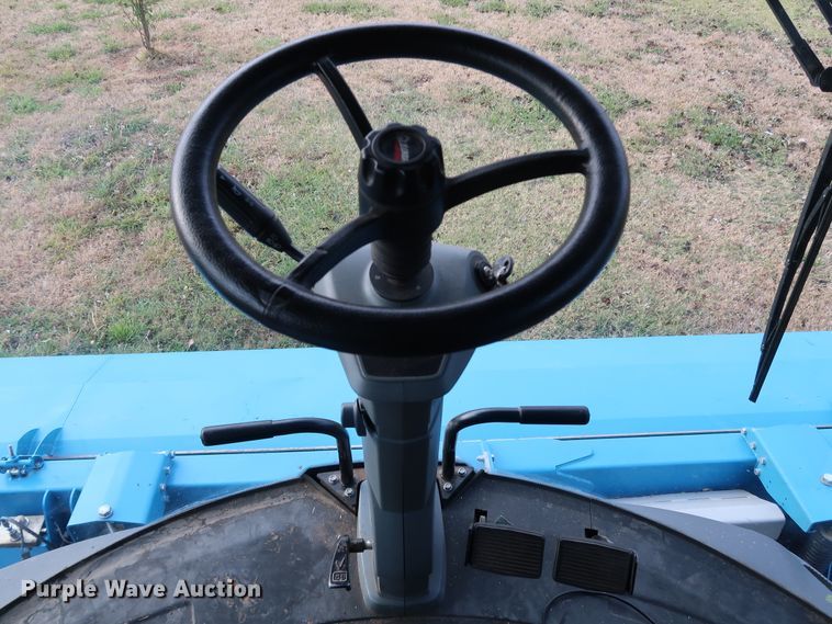 image for item DJ2410 2016 Gleaner S97 Super Series  combine