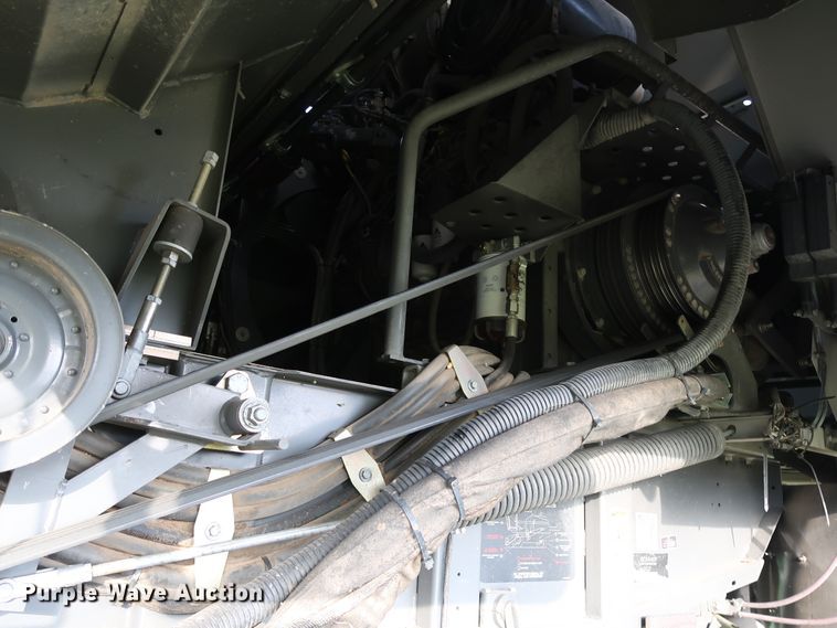 image for item DJ2410 2016 Gleaner S97 Super Series  combine