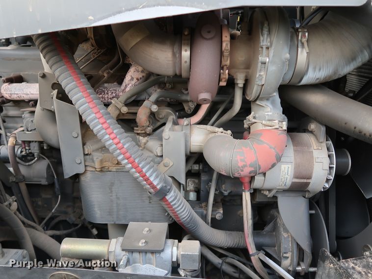 image for item DJ2410 2016 Gleaner S97 Super Series  combine