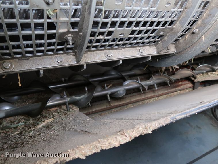 image for item DJ2410 2016 Gleaner S97 Super Series  combine