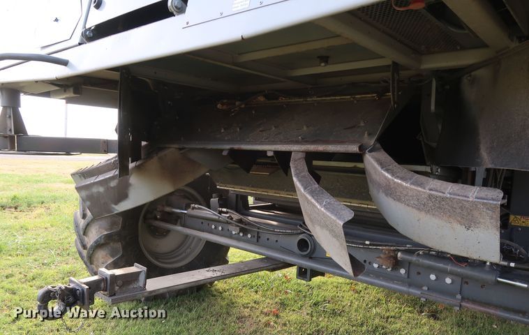 image for item DJ2410 2016 Gleaner S97 Super Series  combine