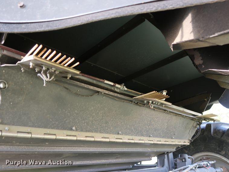 image for item DJ2410 2016 Gleaner S97 Super Series  combine