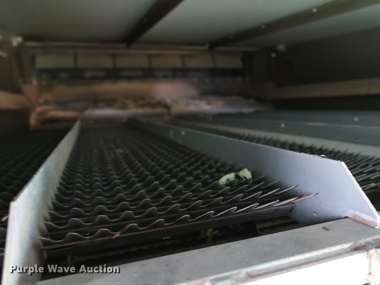 image for item DJ2410 2016 Gleaner S97 Super Series  combine