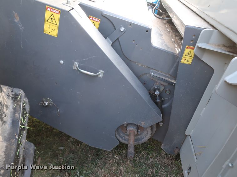 image for item DJ2410 2016 Gleaner S97 Super Series  combine