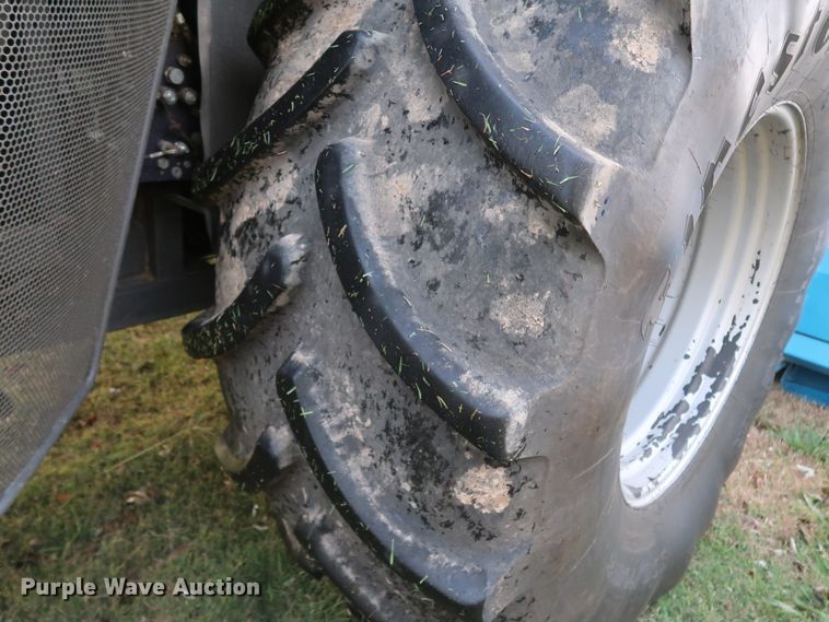 image for item DJ2410 2016 Gleaner S97 Super Series  combine