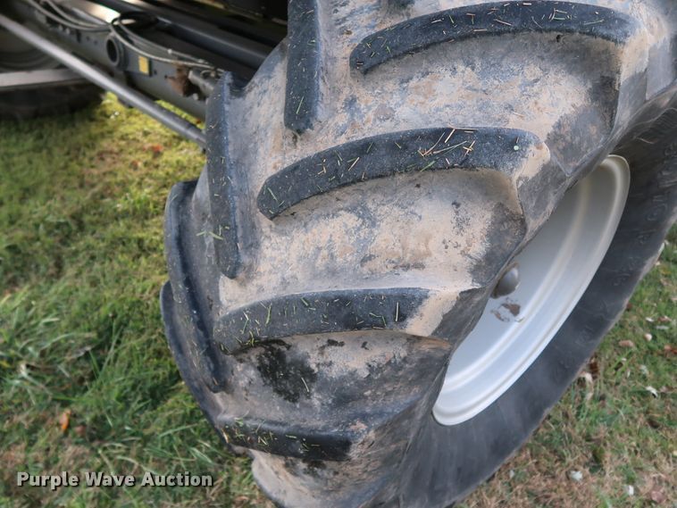 image for item DJ2410 2016 Gleaner S97 Super Series  combine