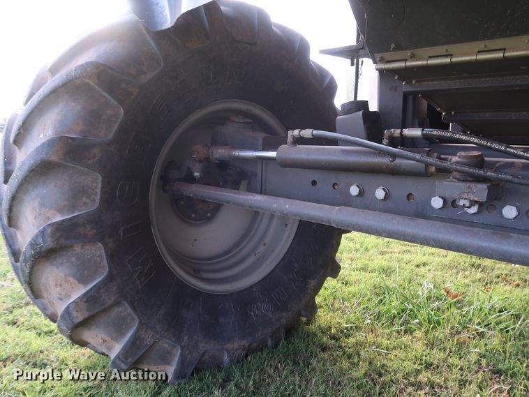 image for item DJ2410 2016 Gleaner S97 Super Series  combine