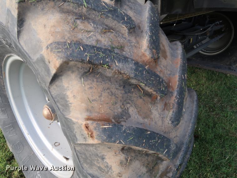 image for item DJ2410 2016 Gleaner S97 Super Series  combine