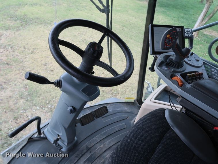 image for item DJ2411 2016 Gleaner S97 Super Series  combine