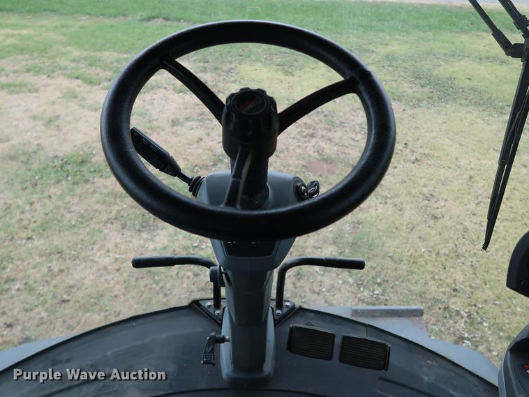 image for item DJ2411 2016 Gleaner S97 Super Series  combine