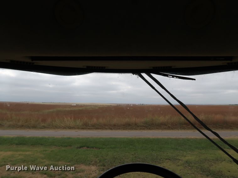 image for item DJ2411 2016 Gleaner S97 Super Series  combine