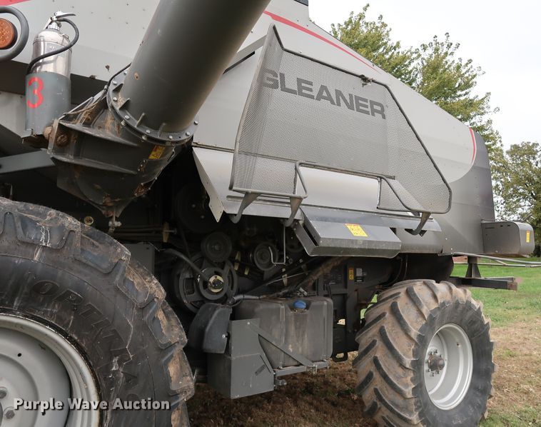 image for item DJ2411 2016 Gleaner S97 Super Series  combine