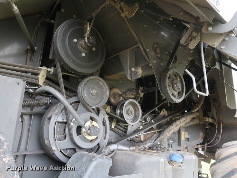 image for item DJ2411 2016 Gleaner S97 Super Series  combine