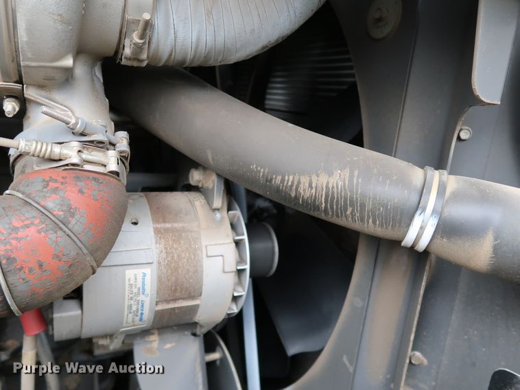 image for item DJ2411 2016 Gleaner S97 Super Series  combine