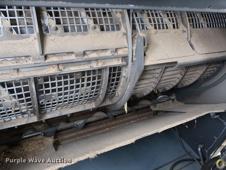 image for item DJ2411 2016 Gleaner S97 Super Series  combine