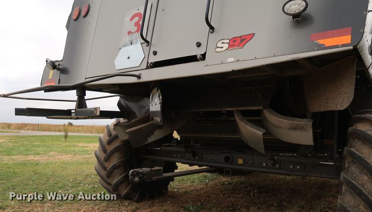 image for item DJ2411 2016 Gleaner S97 Super Series  combine