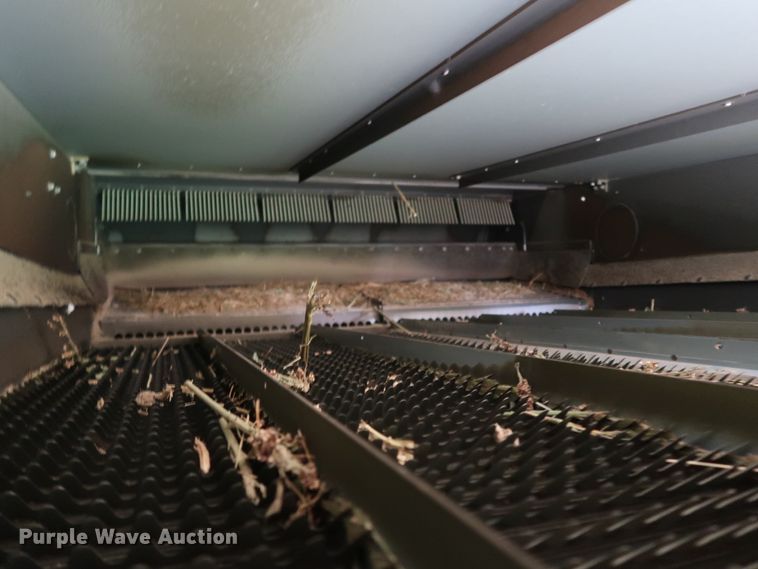 image for item DJ2411 2016 Gleaner S97 Super Series  combine