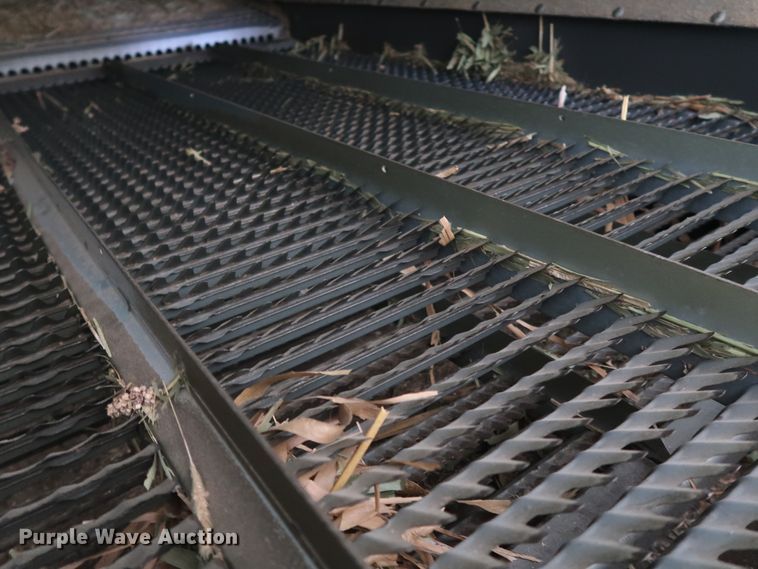 image for item DJ2411 2016 Gleaner S97 Super Series  combine