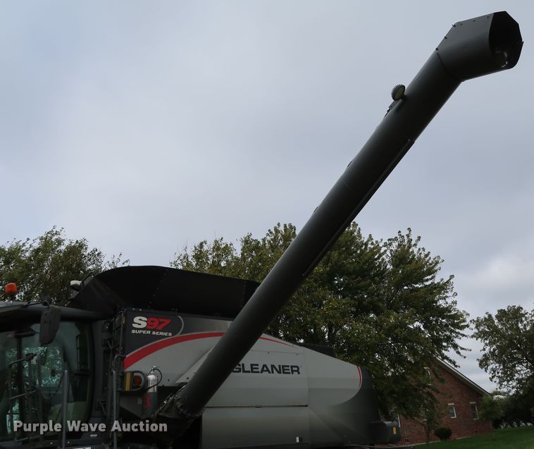 image for item DJ2411 2016 Gleaner S97 Super Series  combine