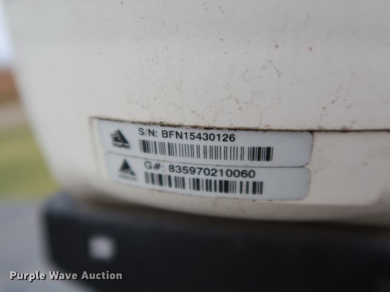 image for item DJ2411 2016 Gleaner S97 Super Series  combine