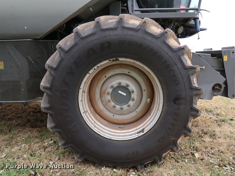 image for item DJ2411 2016 Gleaner S97 Super Series  combine