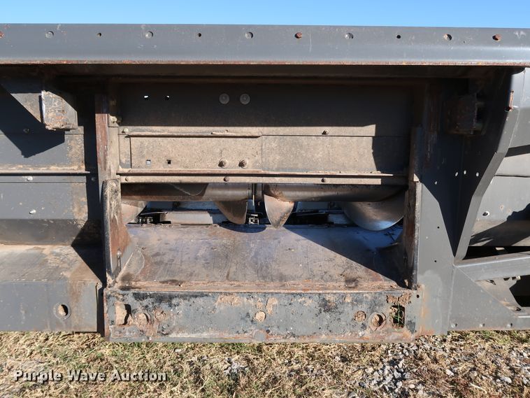 image for item DJ2414 2014 Gleaner 3000 R12  corn head