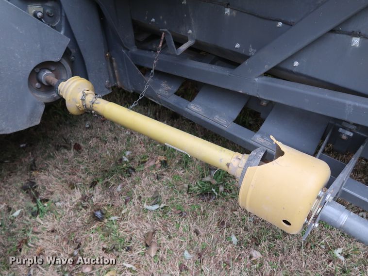 image for item DJ2414 2014 Gleaner 3000 R12  corn head