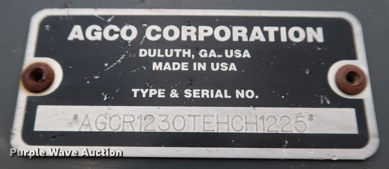 image for item DJ2414 2014 Gleaner 3000 R12  corn head