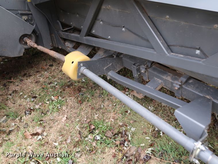 image for item DJ2415 2014 Gleaner 3000 R12  corn head