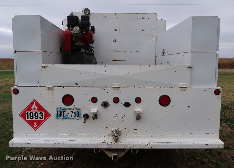 image for item DJ2416 1992 International 4700  utility / service truck