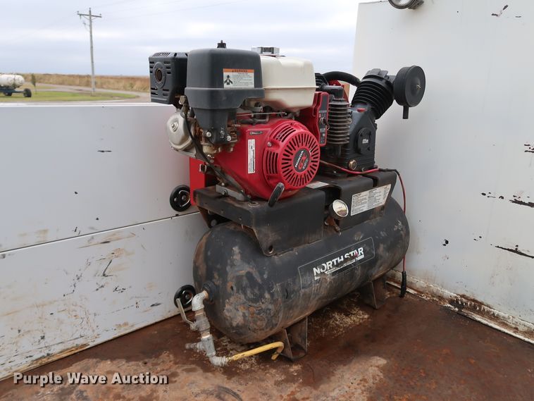 image for item DJ2416 1992 International 4700  utility / service truck