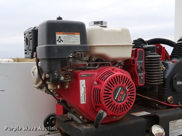 image for item DJ2416 1992 International 4700  utility / service truck