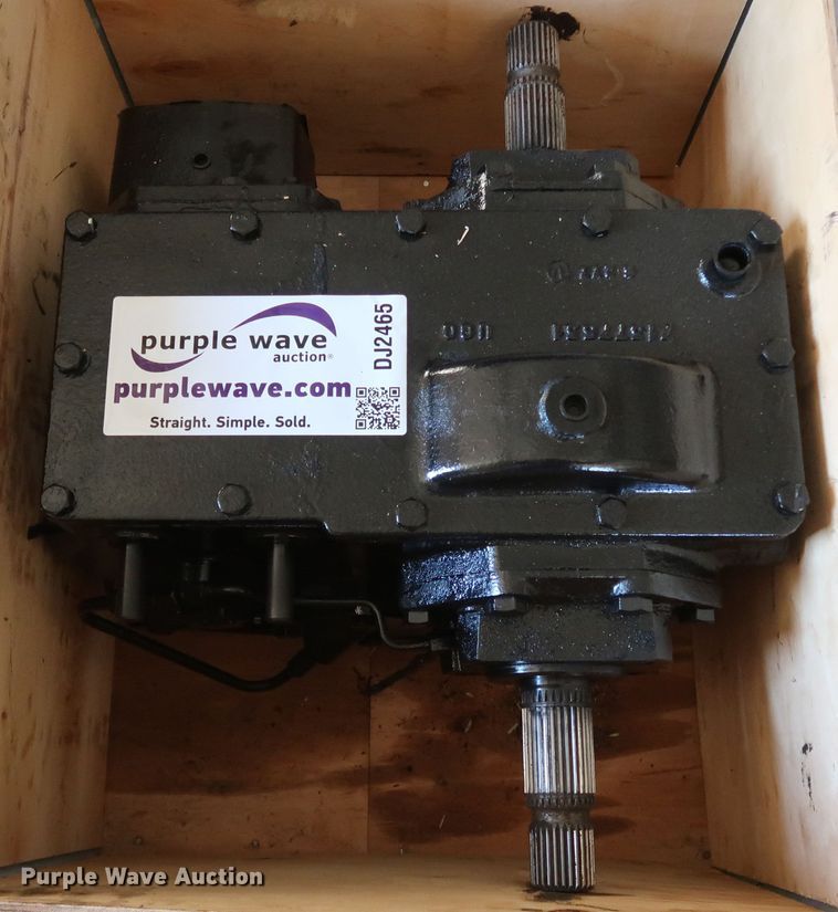 image for item DJ2465 AGCO Gleaner 71470741 transmission