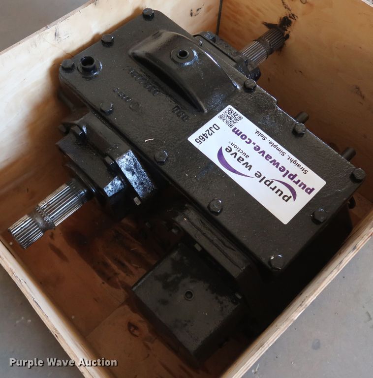 image for item DJ2465 AGCO Gleaner 71470741 transmission