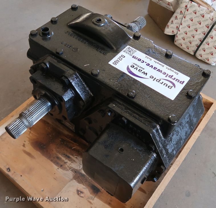 image for item DJ2465 AGCO Gleaner 71470741 transmission