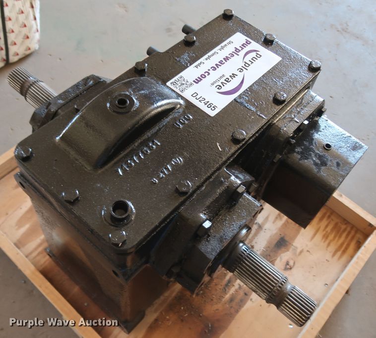 image for item DJ2465 AGCO Gleaner 71470741 transmission