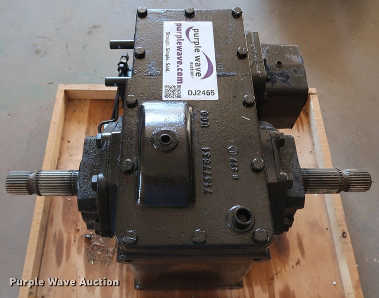 image for item DJ2465 AGCO Gleaner 71470741 transmission