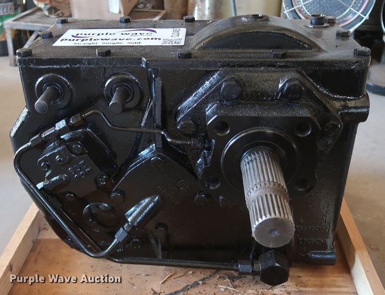 image for item DJ2465 AGCO Gleaner 71470741 transmission