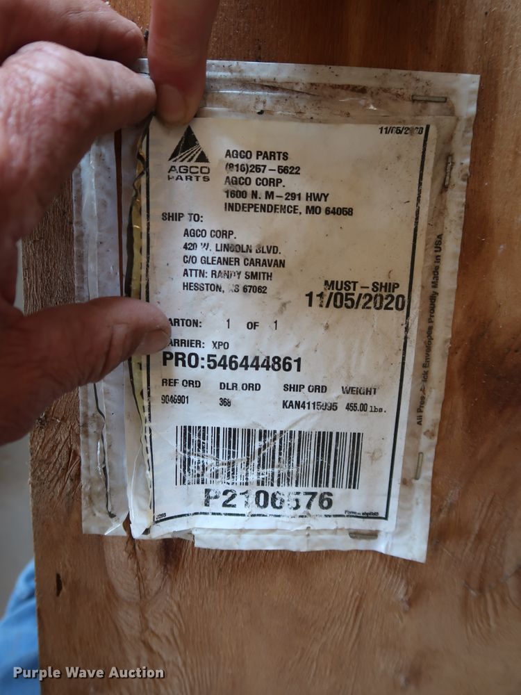 image for item DJ2465 AGCO Gleaner 71470741 transmission