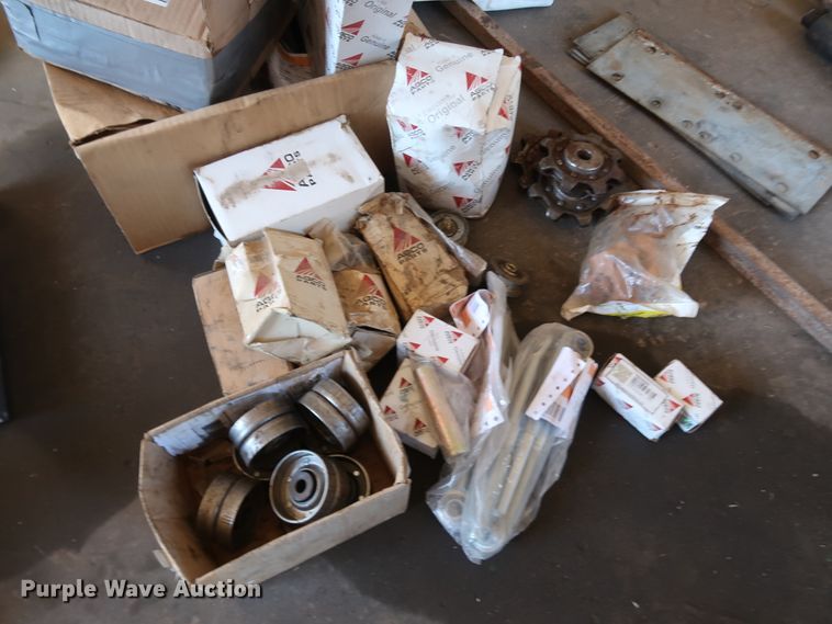 image for item DJ2466 Combine parts